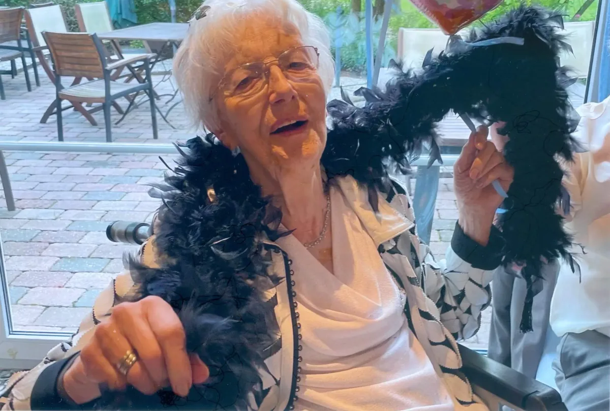 Festlich gedeckte Tafel zum 90. Geburtstag
